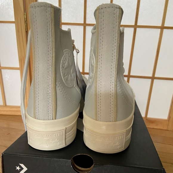 BNWT Converse 70 Plus - Size 8.5W - Picture 3 of 6